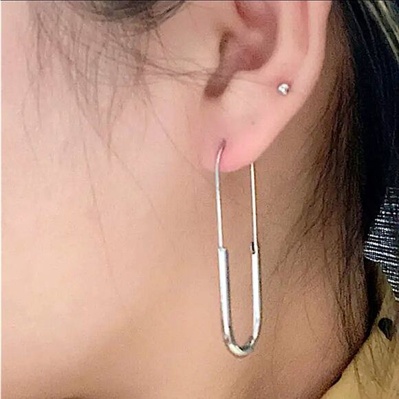 SILVER SAFETY PIN HOOP EARRINGS - Picture 2 of 7